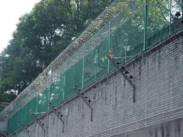 監(jiān)獄護欄網(wǎng) - 安平縣全昊金屬絲網(wǎng)制品有限公司圖片2